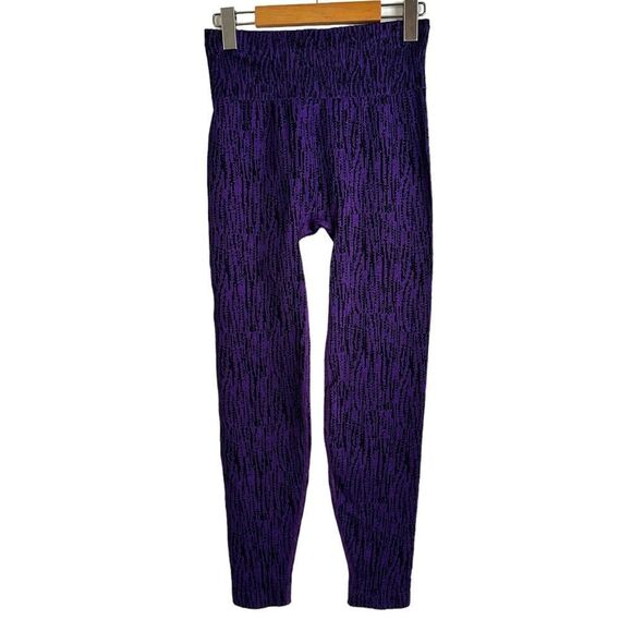 Athleta Flurry Elemental Tight Snowscape Black/ Basalt Violet Leggings Size Med - Picture 4 of 7